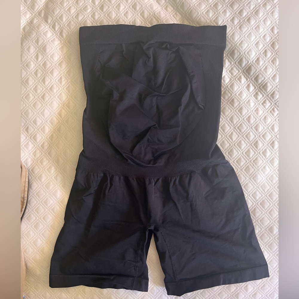 Maternity shorts